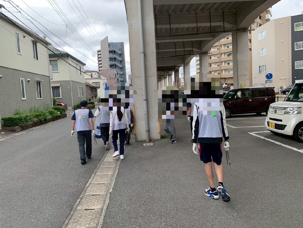 ボランティア活動を行いました